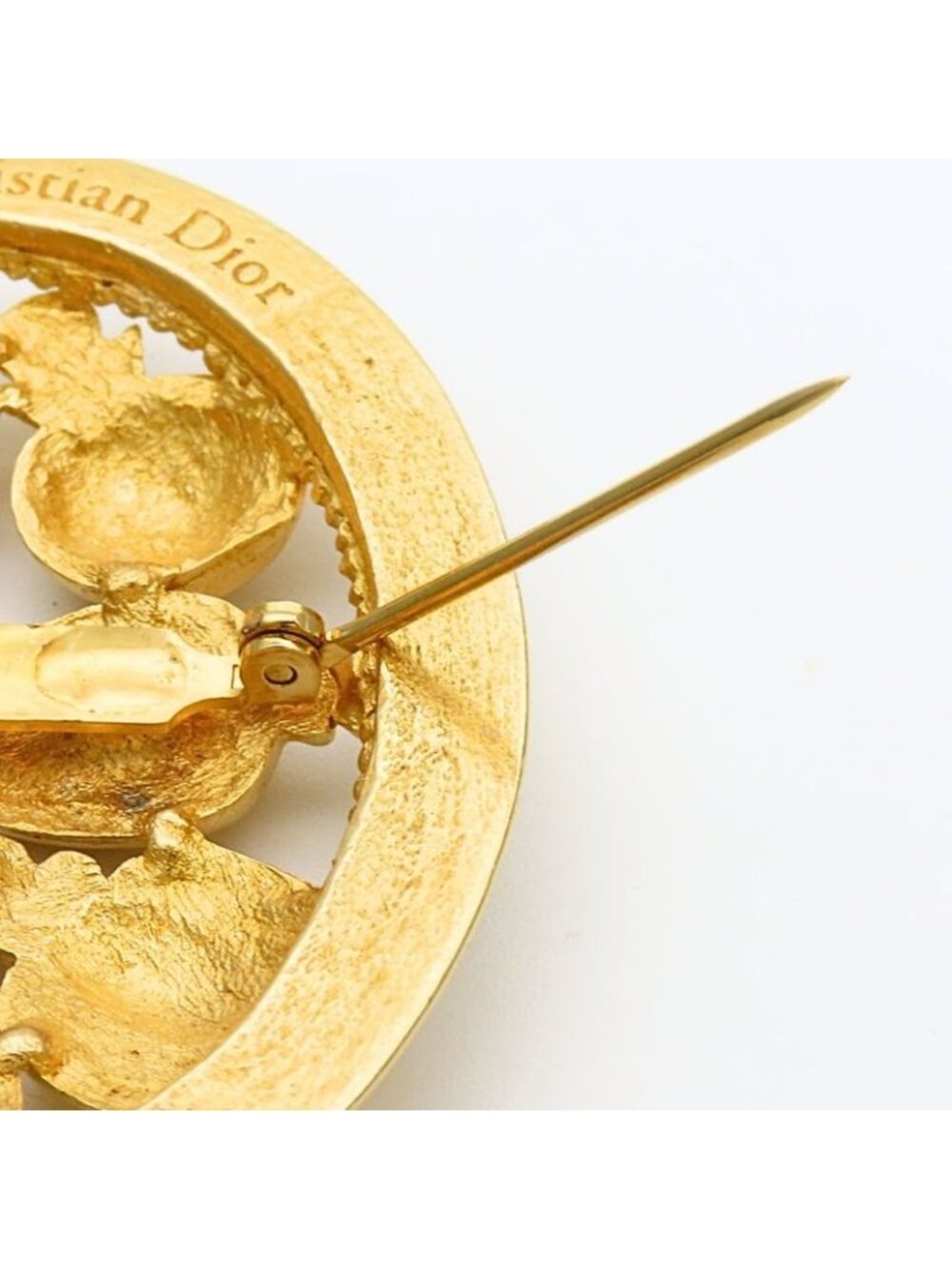 Dior Brooch Metal Gold Parfums Perfume Motif - Picture 7 of 7